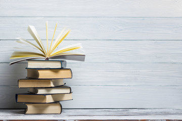 如何去除虾头上的黑色物