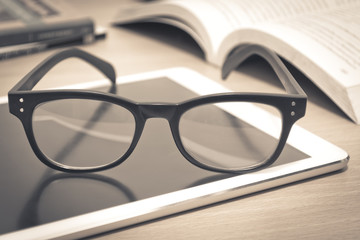 快递业进去百亿时代给物流带来的机遇和挑战